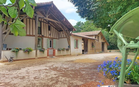 La Ferme de Bordenave: Azul, Balcón, Pretil, Departamento, Cerca, Mar, Recurso, Condominio, Piscina, Hotel
