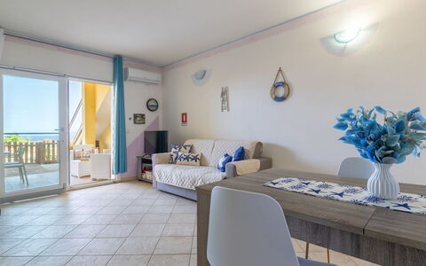 Sunset House Isola Rossa: Azul, Balcón, Pretil, Departamento, Cerca, Mar, Recurso, Condominio, Piscina, Hotel