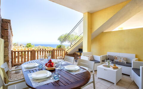 Sunset House Isola Rossa: Azul, Balcón, Pretil, Departamento, Cerca, Mar, Recurso, Condominio, Piscina, Hotel