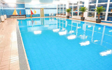 Burhave 201: Piscina, Ocio, Recurso, Recreación, Deportes, Centro De Ocio, Hotel, Ciudad De Vacaciones, Thermae, Aptitud Física