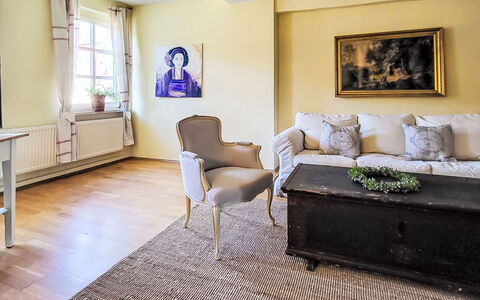 Marktblick: Mueble, Diseño De Interiores, Piso, Suelo, Sofá, Pared, Madera, Habitación, Sala, Suelos De Madera