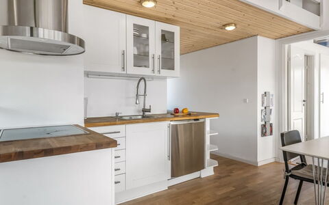 Tuva - 3.5Km from the Sea: Cocina, Piso, Mueble, Diseño De Interiores, Mostrador, Madera, Suelo, Techo, Aparato De Cocina, Gabinetes