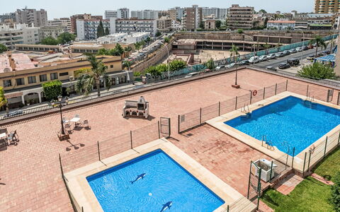 Los Arcos: Área Urbana, Barrio Residencial, Departamento, Diseño Urbano, Área Metropolitana, Asentamientos Humanos, Piscina, Condominio, Hotel, Estacionamiento