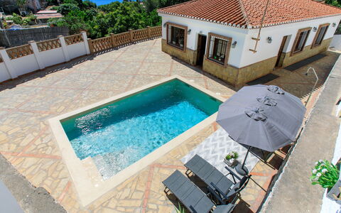 Portichuelo: Piscina, Recurso, Material Compuesto, Inmuebles, Loseta, Ocio, Losa, Eco Hotel, Villa, Mueble Para Exteriores