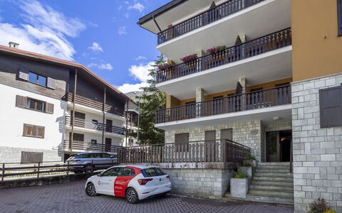 Ai Pascoli: Departamento, Balcón, Condominio