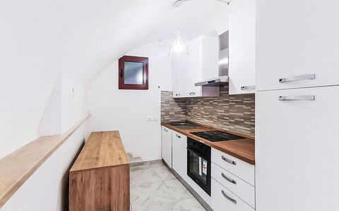 La Terrazza di Caramanico: Piso, Madera, Diseño De Interiores, Suelo, Mostrador, Techo, Cocina, Gabinetes, Casa, Habitación