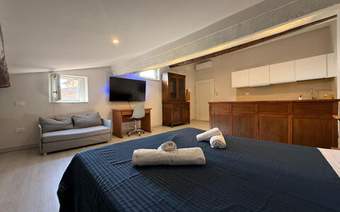 Il Pittore: Mueble, Piso, Suelo, Diseño De Interiores, Techo, Habitación, Departamento, Cama, Habitación, Encendiendo