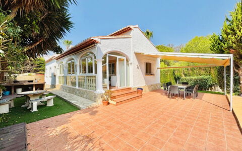 Calma: Inmuebles, Hacienda, Sombra, Bicicleta, Villa, Eco Hotel, Balcón