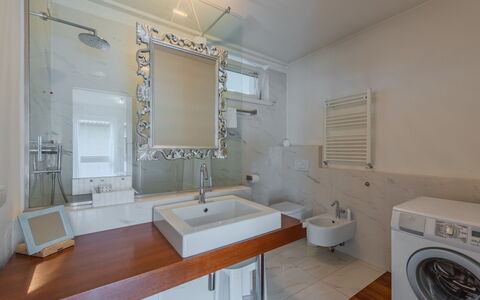 Caminito: Diseño De Interiores, Piso, Suelo, Arreglo De Tubería, Techo, Grifo, Baño, Lavabo, Habitación, Plomería