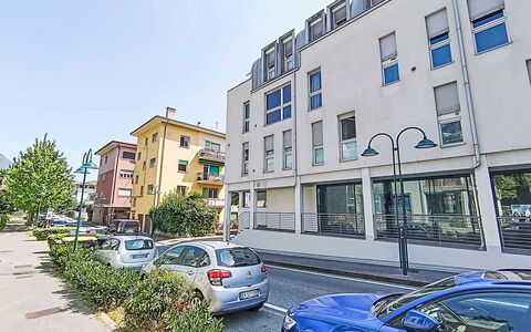 Gigi: Edificio, Ciudad, Automotive Exterior, Barrio, Departamento, Diseño Urbano, Área Metropolitana, Condominio, Uso Mixto