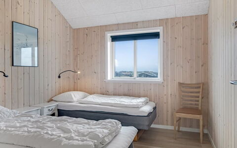 Arsi - 350M from the Sea: Habitación, Congelación, Capa De Hielo, Lecho, Invierno, La Luz Del Día, Nieve, Cama, Tablón, Sábana