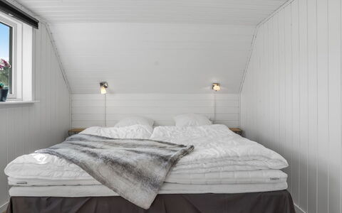 Ilsebeth - from the Sea: Techo, Piso, Habitación, Suelo, Lecho, Sábana, Linos, Cama, Tablón, Madera Dura