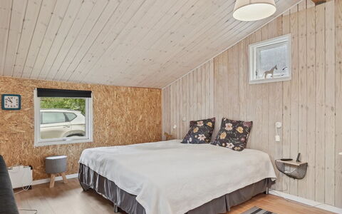 Ilsebeth - from the Sea: Madera, Diseño De Interiores, Piso, Techo, Habitación, Suelo, Mueble, Casa, Habitación, Lámpara
