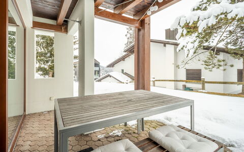 Casa Collina 5I-02: Madera, Suelo, Techo, Piso, Material Compuesto, Madera Dura, Porche, Mueble Para Exteriores, Tablón, Silla