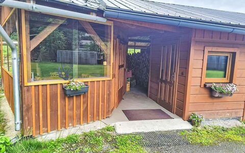 Velke Karlovice 300: Madera, Cobertizo, Cabaña, Edificios Del Jardín, Madera Dura, Manchas De Madera, Sombra, Cuarto De Troncos, Patio Interior, Vía Muerta