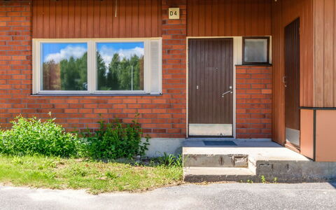 Heinävesi Homes D4: Madera, Puerta, Vía Muerta, Cabaña, Manchas De Madera, Yarda, Entrada De Coches, Patio Interior, Edificios Del Jardín