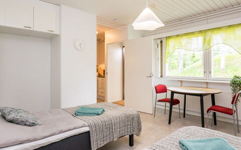 Heinävesi Homes D7: Diseño De Interiores, Mueble, Piso, Suelo, Madera, Techo, Habitación, Encendiendo, Habitación, Cama