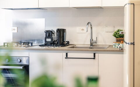 Suite Sinfonia Blu: Aparato De Cocina, Cocina, Mostrador, Electrodoméstico, Diseño De Interiores, Electrodoméstico, Gabinetes, Mueble, Estufa De Cocina, Fregadero