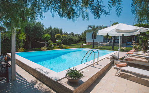 Villa Ferradina 4+2: Piscina, Recurso, Mueble Para Exteriores, Ocio, Eco Hotel, Paraguas, Material Compuesto, Sombra, Sunlounger, Maceta