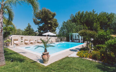 Villa Ferradina 4+2: Piscina, Azul, Recurso, Fuente De Agua, Eco Hotel, Maceta, Material Compuesto, Thermae, Ocio, Losa