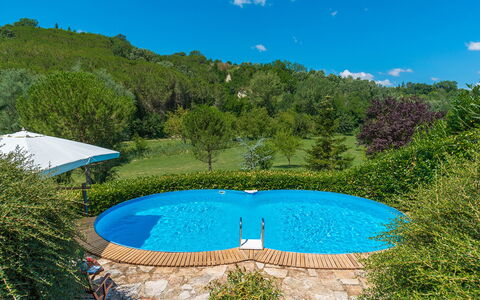 La Casa Dell'Artista 6: Azul, Piscina, Ocio, Sombra, Mueble Para Exteriores, Recurso, Jardín, Patio Interior, Eco Hotel, Paisajismo