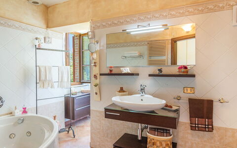 La Casa Dell'Artista 6: Baño, Diseño De Interiores, Lavabo Del Baño, Arreglo De Tubería, Lavabo, Piso, Grifo, Espejo, Suelo, Mostrador