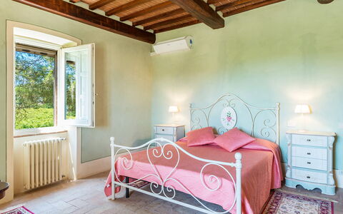 Villa Pucci 12: Mueble, Rosado, Habitación, Cama, Lecho, Sábana, Linos, Marco De La Cama, Hotel, Pintar
