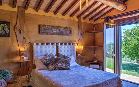 Casal del Salice 10: Madera, Mueble, Casa, Habitación, Diseño De Interiores, Cama, Sábana, Linos, Lecho, Manchas De Madera