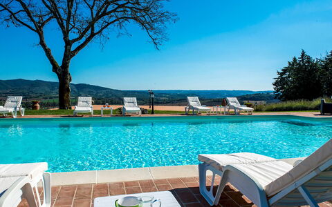 La Torre dei Fagiani 8+2: Azul, Piscina, Recurso, Eco Hotel, Mueble Para Exteriores, Paisajismo, Sunlounger, Hacienda, Casa De Campo, Plantación