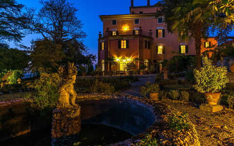 Villa Lemura 16+4: Inmuebles, Jardín, Hacienda, La Iluminación Del Paisaje, Noche, Mansión, Villa, Paisajismo, Noche, Casa Histórica