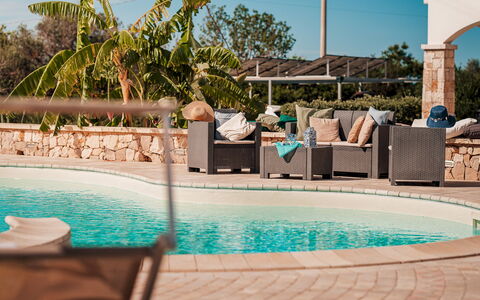 Villa Sanssouci 8: Piscina, Mueble Para Exteriores, Recurso, Mueble, Sombra, Ocio, Silla, Eco Hotel, Paraguas, Mesa Al Aire Libre