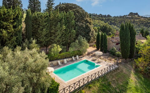 Frantusa 6+2: Piscina, Inmuebles, Paisajismo, Casa De Campo, Eco Hotel, Hacienda, Villa, Alerce, Recurso