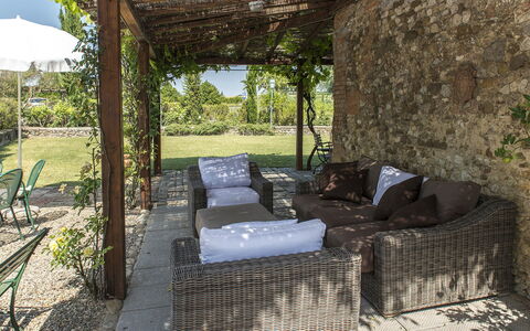 Casabianca 12: Mueble, Mueble Para Exteriores, Silla, Mesa, Sombra, Mesa Al Aire Libre, Jardín, Patio Interior, Losa, Cocina Y Comedor Mesa