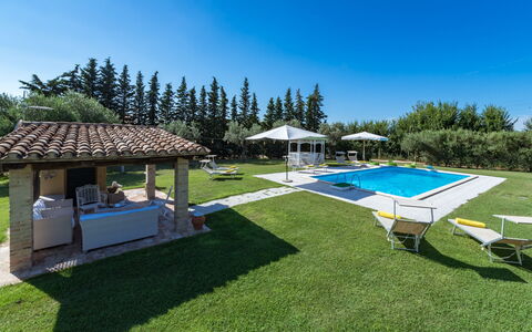 Il Podere di Fi 8: Piscina, Recurso, Mueble Para Exteriores, Jardín, Césped, Inmuebles, Patio Interior, Ocio, Sombra, Hacienda