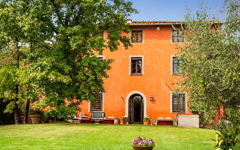 Villa Il Colle di Moriano 8: Casa, Inmuebles, Jardín, Césped, Villa, Patio Interior, Hacienda, Yarda, Casa De Campo, Patio