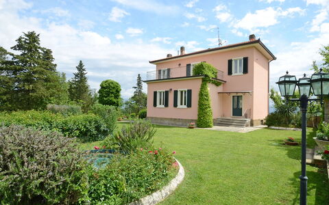 Villa Vittoria D'Anghiari 7+3: Casa, Arbusto, Casa, Barrio Residencial, Jardín, El Terreno Del Lote, Cabaña, Inmuebles, Primavera