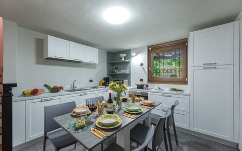 Villa Joy 6: Cocina, Aparato De Cocina, Mostrador, Electrodoméstico, Diseño De Interiores, Mueble, Electrodoméstico, Estufa De Cocina, Casa, Techo
