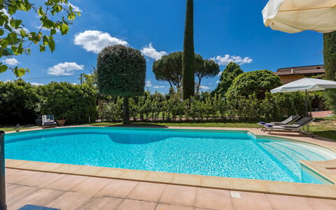 Villa Joy 6: Piscina, Azul, Recurso, Jardín, Eco Hotel, Sombra, Ocio, Fuente De Agua, Paisajismo, Hacienda