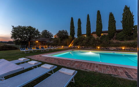 Il Poderuccio 17: Arbusto, Piscina, Eco Hotel, Jardín, Inmuebles, Paisajismo, Hacienda, Recurso, Villa