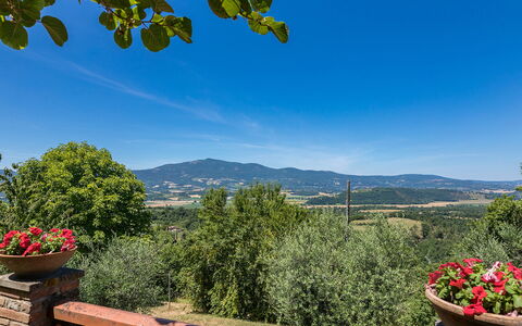 Poggio Medei 10: Cielo, Colina, Paisaje, Arbusto, Área Rural, Hill Station, Cordillera, Primavera, Cresta, Valle