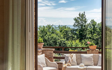 L'Oliveta 6: Mueble, Silla, Casa, Balcón, Sombra, Eco Hotel, Manchas De Madera, Planta De Casa, Madera Dura, Mesa De Café