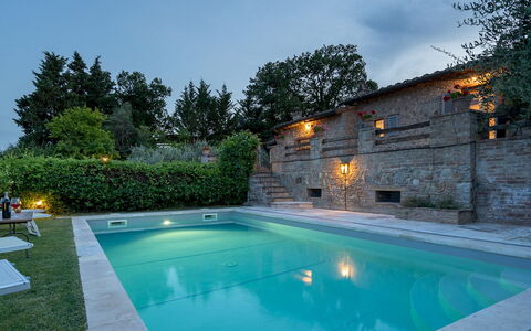 L'Oliveta 6: Piscina, Material Compuesto, Inmuebles, Fuente De Agua, Recurso, Patio Interior, Thermae, Hacienda, Jardín, Paisajismo
