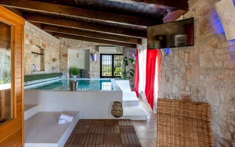 Trulli Littoria 4: Mueble, Pared, Piso, Piscina, Diseño De Interiores, Suelo, Recurso, Arquitectura, Encendiendo, Silla