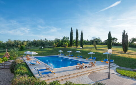 Villa Croci 12: Piscina, Recurso, Jardín, Mueble Para Exteriores, Paisajismo, Sunlounger, Villa, Parque, Eco Hotel, Hotel