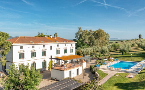Villa Croci 12: Inmuebles, Villa, Hacienda, Hotel, Mansión, Piscina