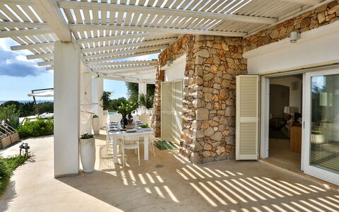 Villa Pajare Francesi 8+2: Casa, Mueble Para Exteriores, Mueble, Silla, Sombra, Balcón, Inmuebles, Eco Hotel, Recurso, Porche