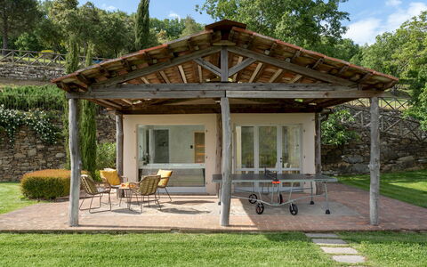 Torre Ginestre 12: Porche, Techo, Cabaña, El Terreno Del Lote, Casa, Mueble, Jardín, Puerta, Edificios Del Jardín, Casa De Campo