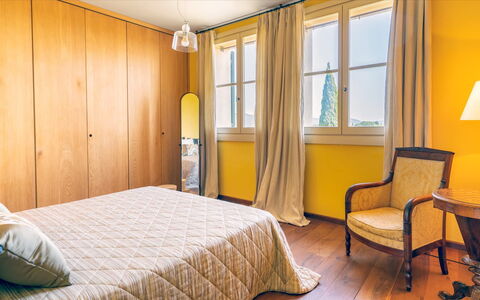Casa del Vento 10: Diseño De Interiores, Mueble, Cama, Habitación, Piso, Suelo, Habitación, Textil, Sábana, Encendiendo