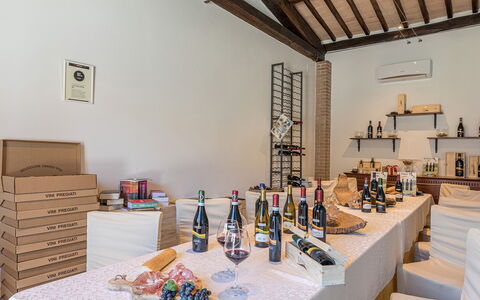 Il Fitto 10: Botella, Mueble, Drinkware, Botella De Vidrio, Botella De Vino, Vino, Barware