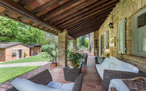 Il Molinaccio 14+2: Casa, Casa, Cabaña, Mueble, Inmuebles, Puerta, Jardín, Ladrillo, Porche, Casa De Campo